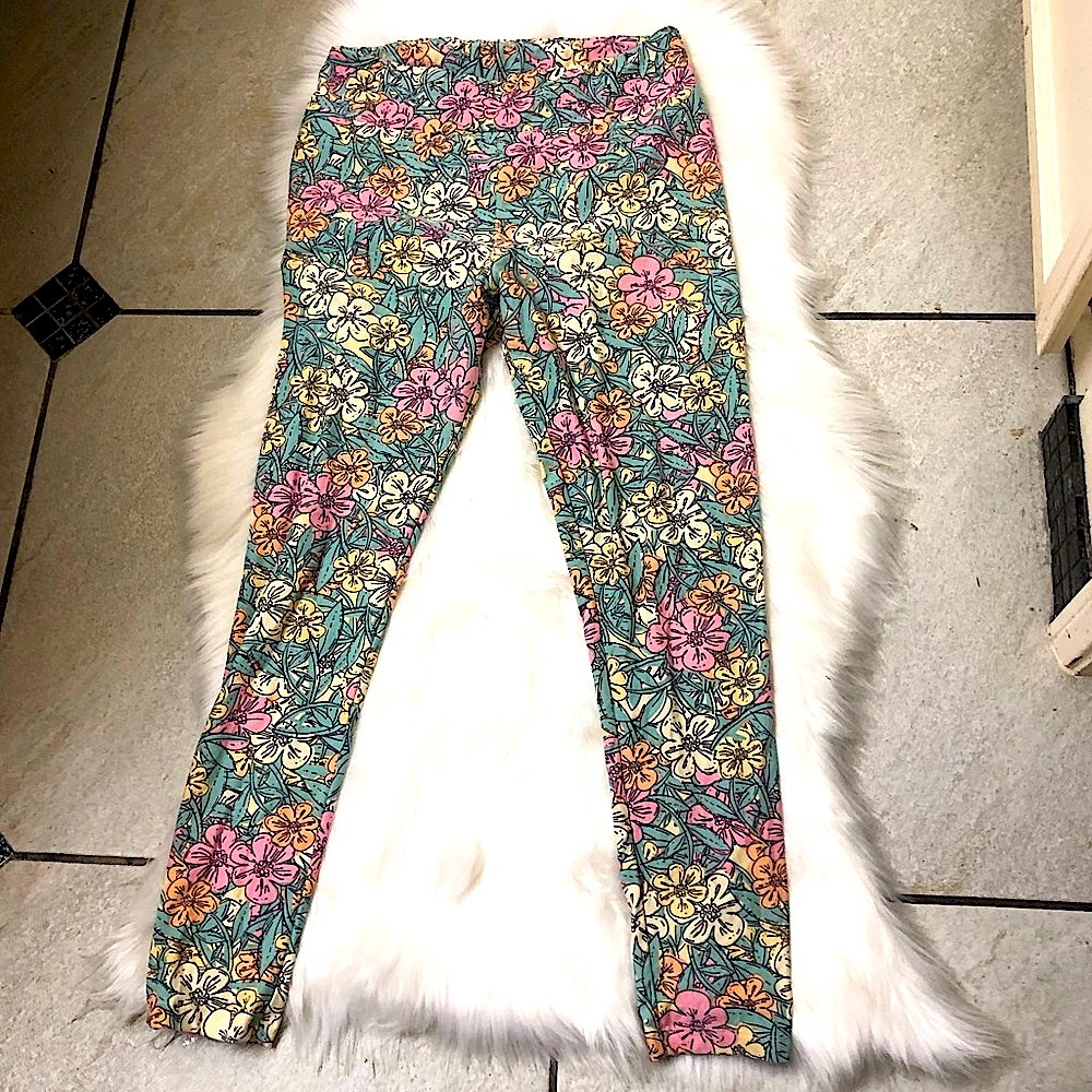 LULAROE PRINT LEGGINGS